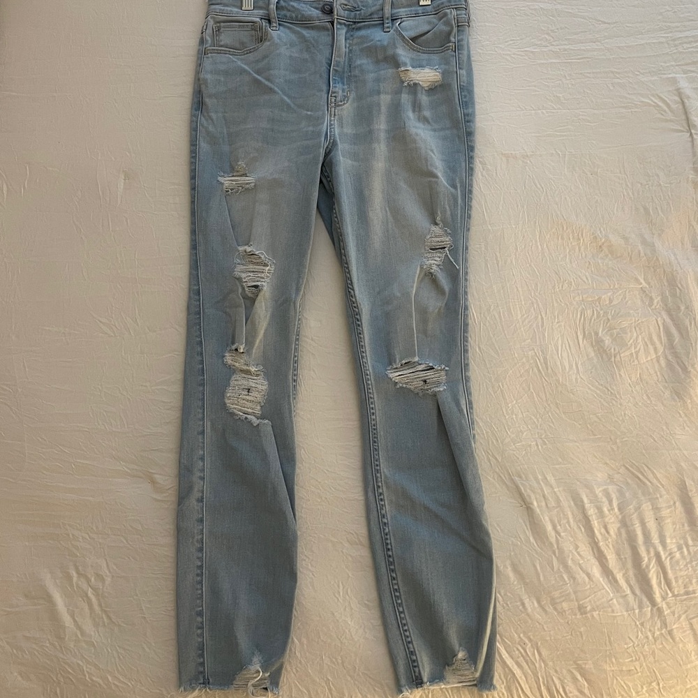Hollister High-Rise Crop Super Skinny Jeans